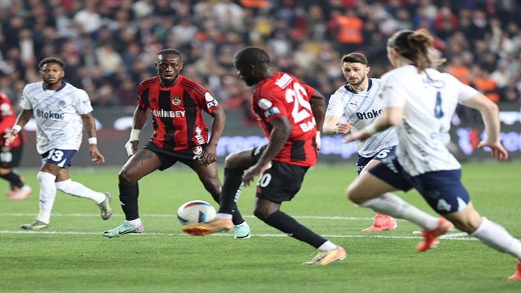 fenerbahce4.jpg